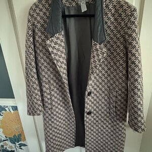 Ellen Tracy Women's Houndstooth Blazer with Black Collar